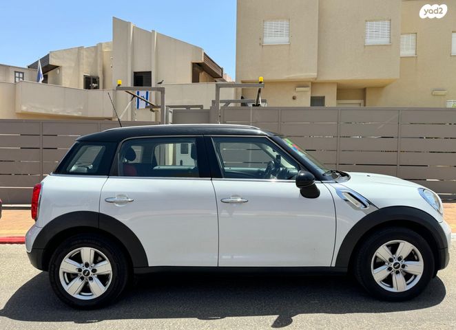 מודעת רכב מיני קאנטרימן