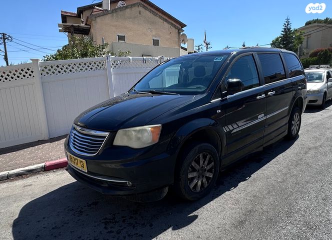 גראנד וויאג'ר 4X2 Touring אוט׳ מיניוואן / MPV 5 מק 3.6 (279 כ״ס)