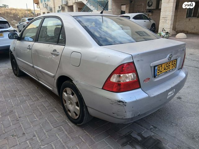טויוטה קורולה