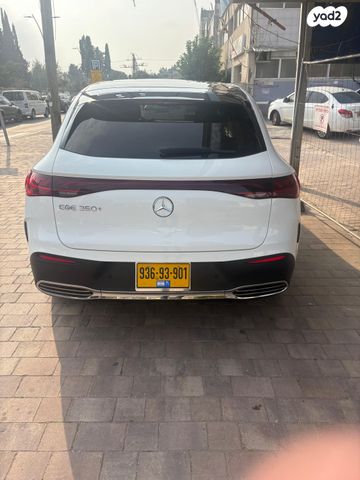 מרצדס-בנץ EQE SUV