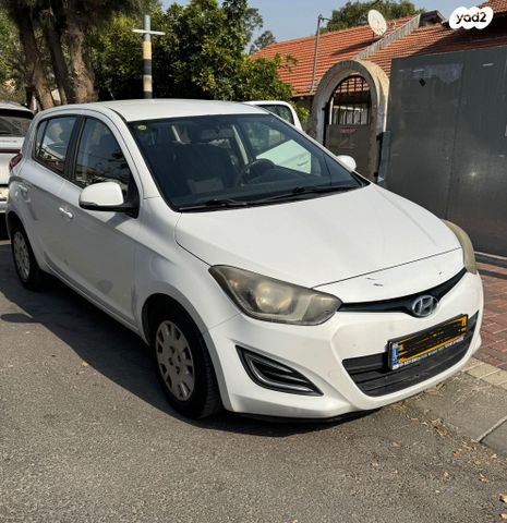מודעת רכב יונדאי i20