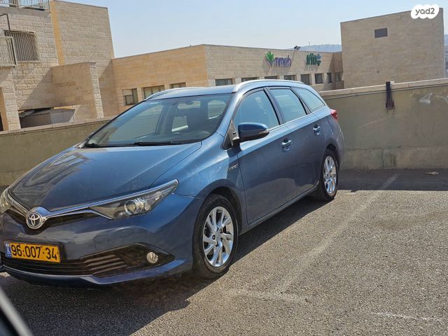 מודעת רכב טויוטה אוריס