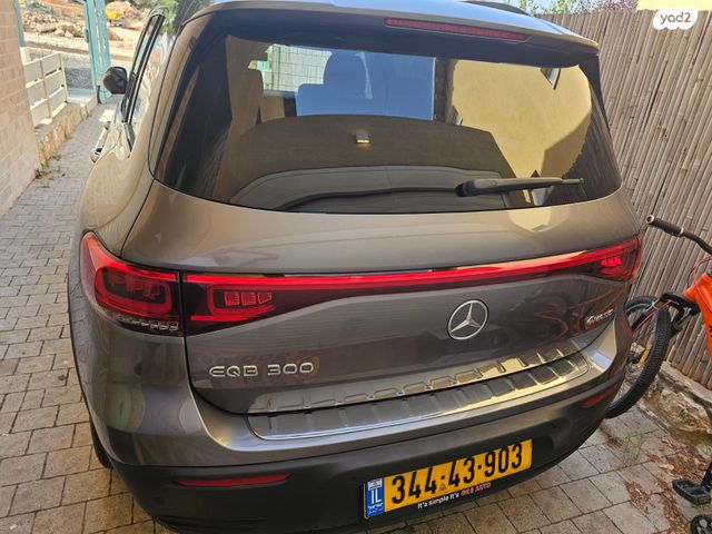 מרצדס-בנץ EQB