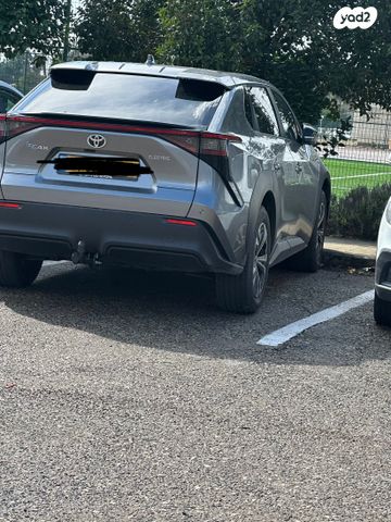 מודעת רכב טויוטה bZ4X