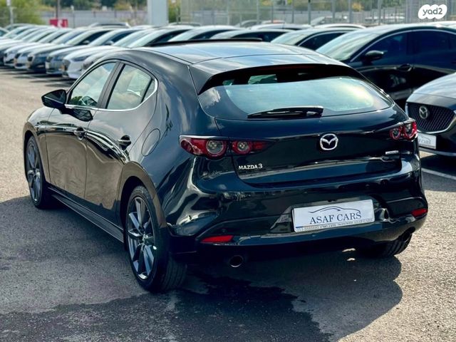 מודעת רכב מאזדה 3