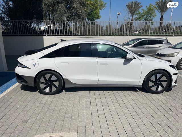 יונדאי איוניק 6