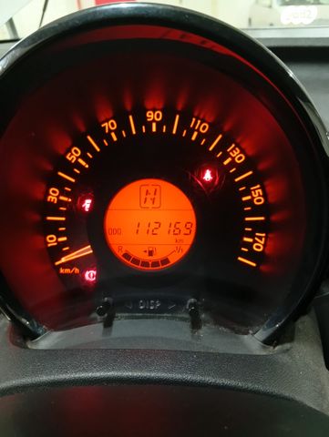 מודעת רכב פיג'ו 108