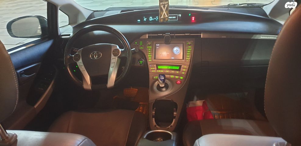 מודעת רכב טויוטה פריוס