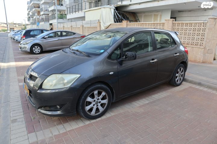 מודעת רכב טויוטה אוריס