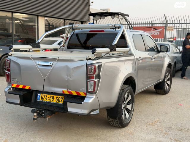 איסוזו די-מקס