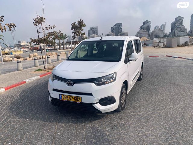 טויוטה פרואייס סיטי