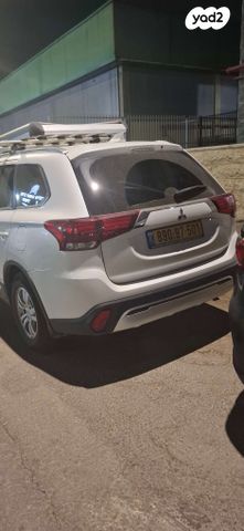 מיצובישי אאוטלנדר