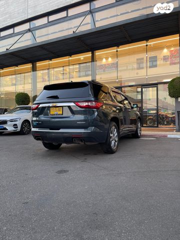 שברולט טראוורס