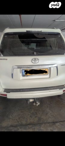 טויוטה לנד קרוזר