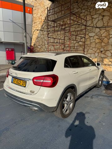 מרצדס-בנץ GLA