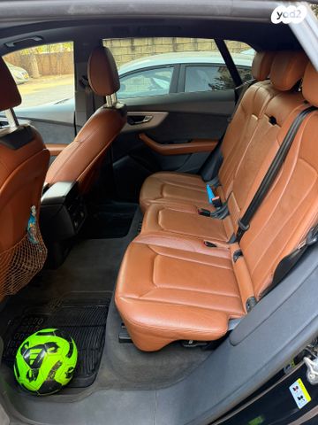 מודעת רכב אאודי Q8