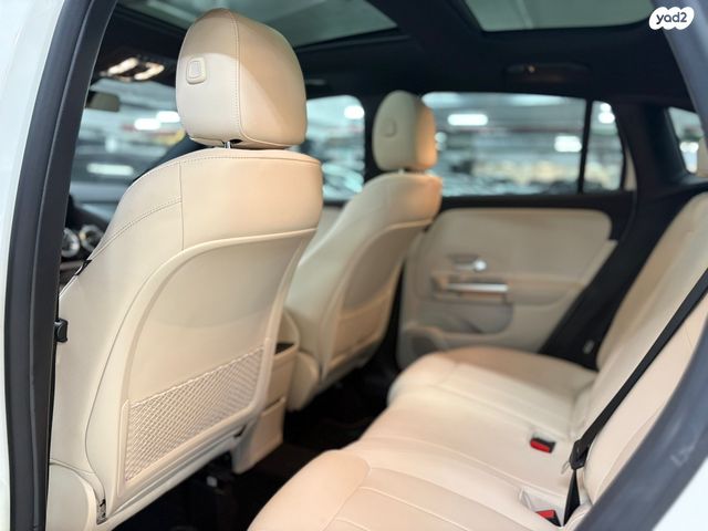 מרצדס-בנץ GLA