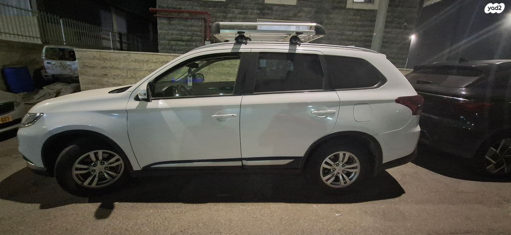 מיצובישי אאוטלנדר