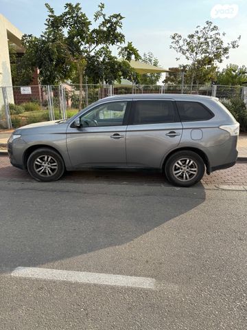 מיצובישי אאוטלנדר