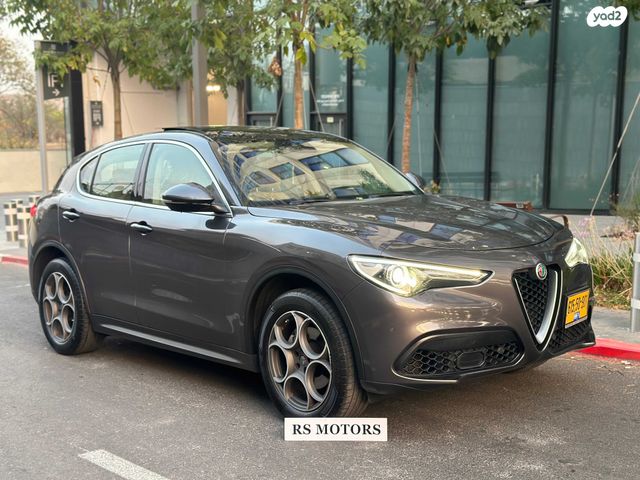 מודעת רכב אלפא רומיאו סטלביו