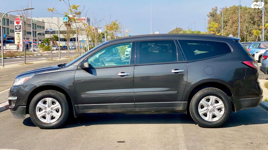 שברולט טראוורס