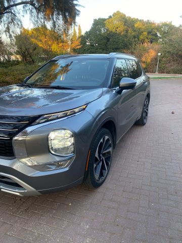 מיצובישי אאוטלנדר