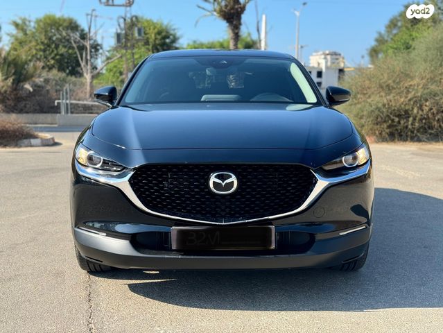 CX-30 Comfort Black אוט׳ 2.0 (165 כ״ס)
