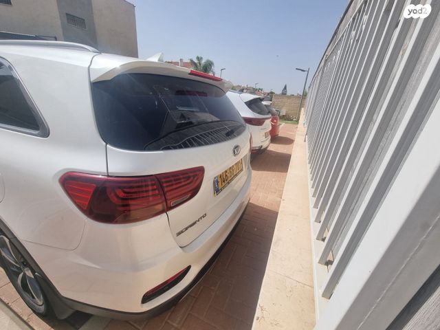 מודעת רכב קיה סורנטו