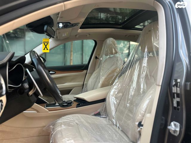 אלפא רומיאו סטלביו