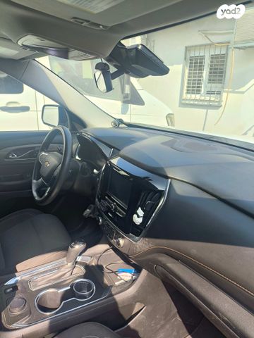 שברולט טראוורס