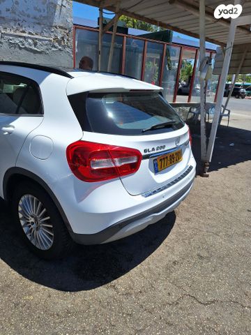 מודעת רכב מרצדס-בנץ GLA