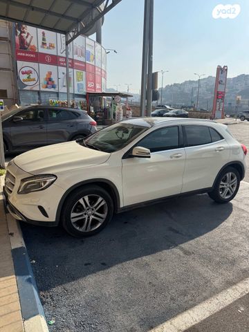 מרצדס-בנץ GLA