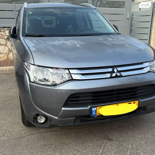 מיצובישי אאוטלנדר