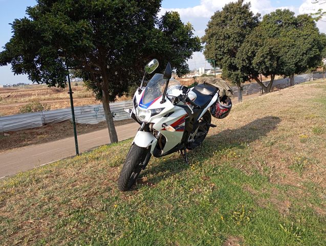 הונדה CBR125R