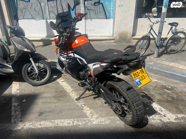 KTM Adventure 890R