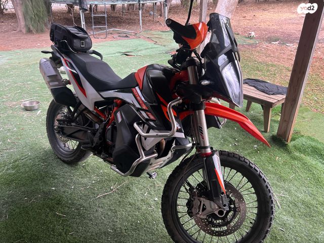 KTM Adventure 890R