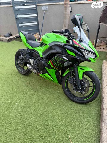 קאוואסאקי נינג'ה 650