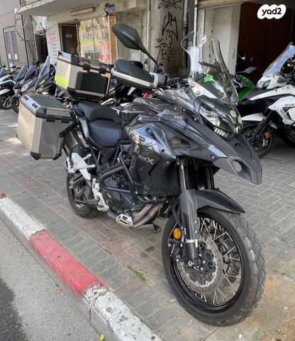 מודעת רכב בנלי TRK502X