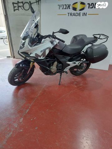 CF MOTO 650MT