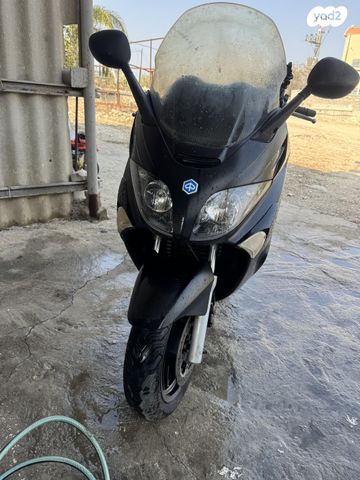 פיאג'ו X-Evo 250