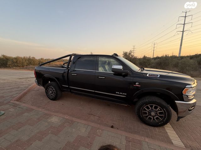 מודעת רכב דודג'