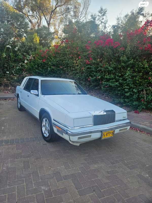 מודעת רכב קרייזלר