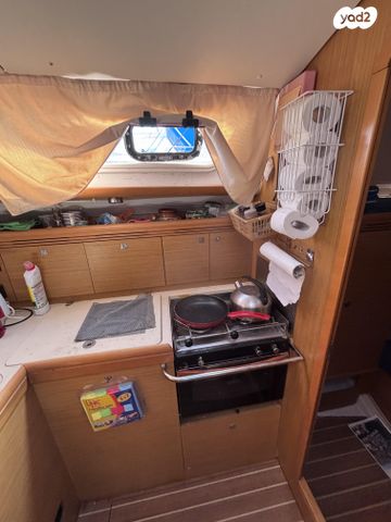 יאכטות - מפרשית