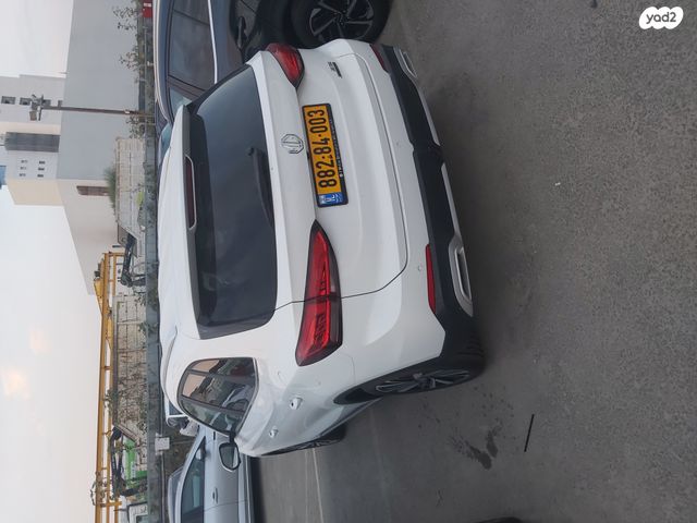 מודעת רכב אם ג'י ZS