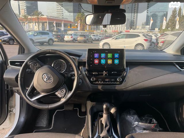 טויוטה קורולה