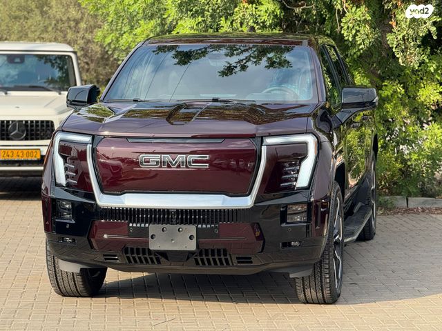 מודעת רכב ג'י.אם.סי סיירה EV