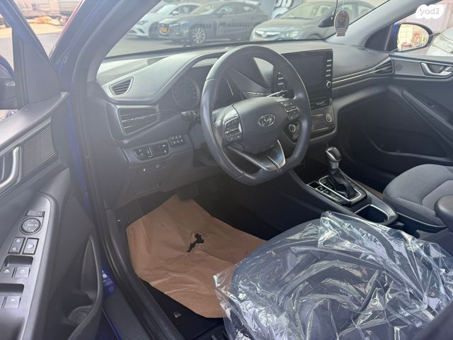 יונדאי איוניק