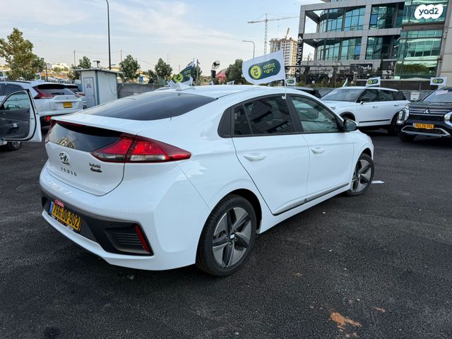 יונדאי איוניק