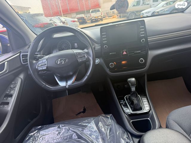 יונדאי איוניק