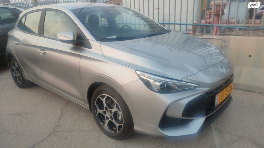 מודעת רכב אם ג'י MG3 2